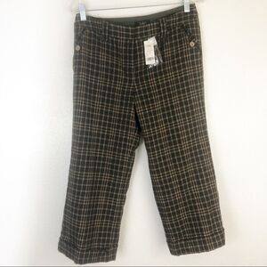 Veeko Plaid Capri pants 70% wool Size M